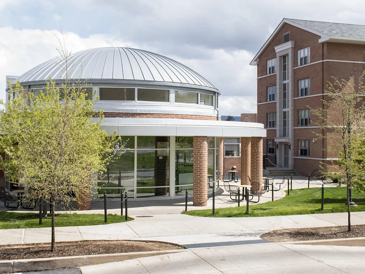 Redifer Commons in South Halls at the University Park campus. Credit: Parick Mansell. All Rights Reserved.